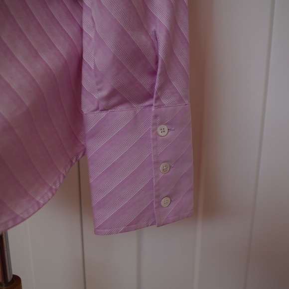 Banana Republic Lavender Button Shirt- Size Large - Picture 5 of 5